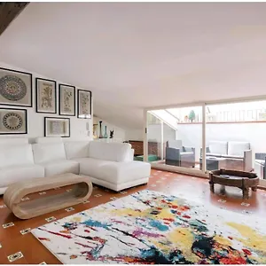 https://casa-smeraldo.taorminaitalyhotels.com